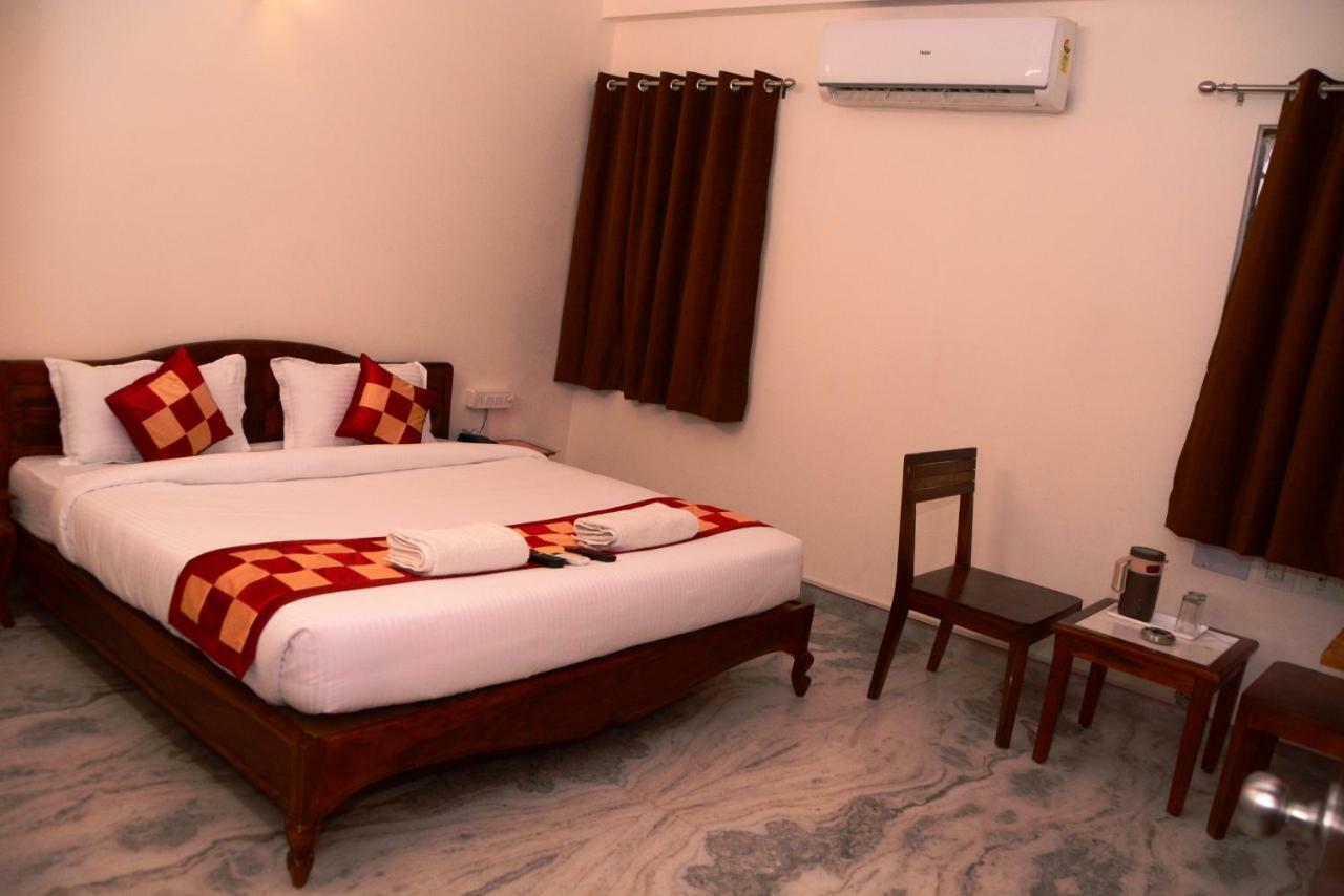 Hotel Sugandh Retreat Dźajpur Zewnętrze zdjęcie